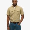 Camisa militar de manga corta