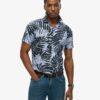 Camisas de lino estampadas con cuello abierto