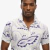 Camisas de lino estampadas con cuello abierto