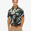 Camisas hawaianas de manga corta