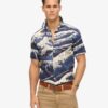 Camisas hawaianas de manga corta