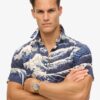 Camisas hawaianas de manga corta