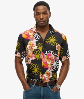 Camisas hawaianas de resort