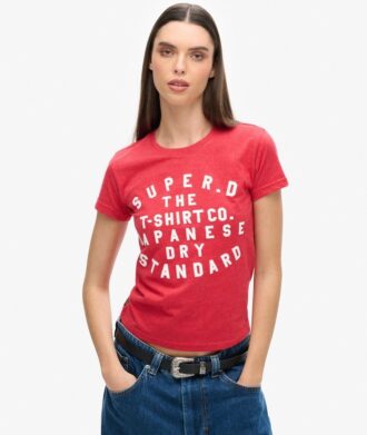 Camiseta ajustada con estampado en relieve