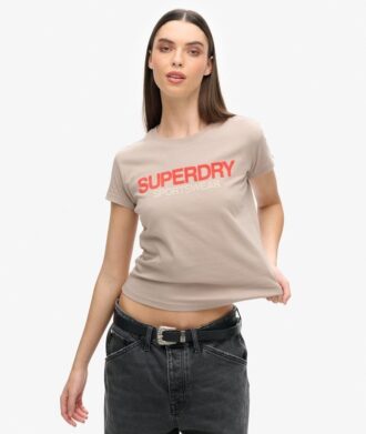 Camiseta ajustada con logotipo de ropa deportiva