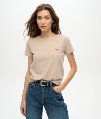 Camiseta ajustada con logotipo Essential