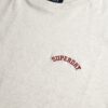 Camiseta ajustada con logotipo Essential