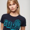 Camiseta ajustada Varsity Flocked