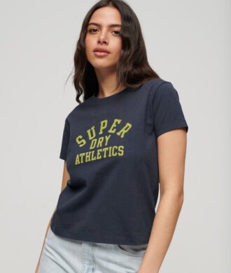 Camiseta Athletic Essentials Graphic 90S