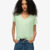 Camiseta con cuello en V bordado y efecto slub
