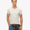 Camiseta con cuello en V y logotipo de Organic Cotton Essential