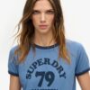 Camiseta con cuello redondo y estampado playero de Athletic Essentials