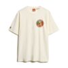 Camiseta con estampado de cofre de postales de viaje