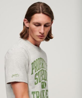 Camiseta con gráfico «Athletic College»