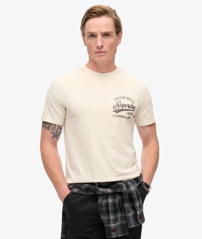 Camiseta con gráfico en el pecho de Copper Label Camiseta con gráfico en el pecho de Copper Label