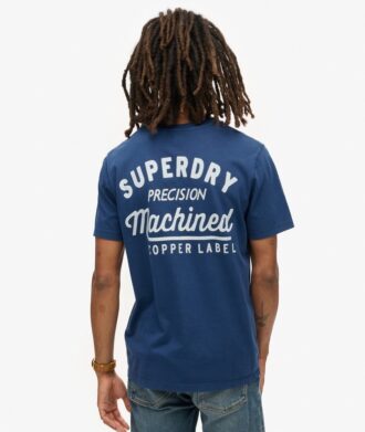 Camiseta con gráfico en el pecho de Copper Label