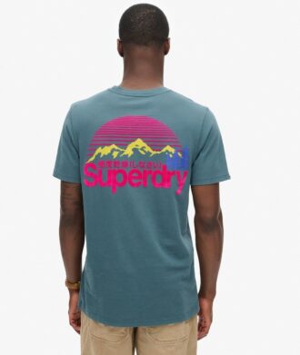 Camiseta con gráfico en el pecho «Great Outdoor»