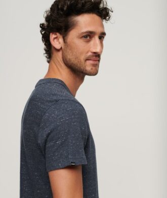 Camiseta con logotipo pequeño de Organic Cotton Essential