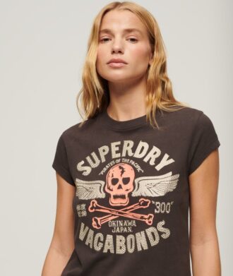 Camiseta con mangas casquillo y estampado decorativo