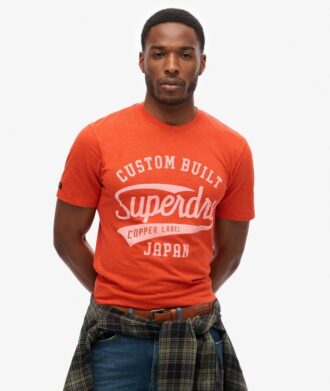 Camiseta con rotulación de The Copper Label
