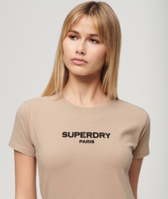 Camiseta corta ajustada con logo Sport Luxe