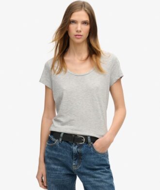 Camiseta de cuello redondo Studios