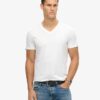 Camiseta de manga corta con cuello en V y efecto slub en los pantalones cortos