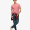 Camiseta de manga corta con cuello en V y efecto slub en los pantalones cortos