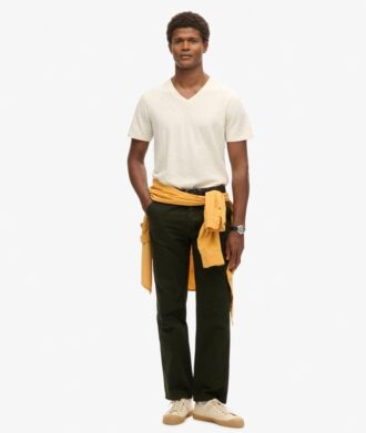 Camiseta de manga corta con cuello en V y efecto slub en los pantalones cortos