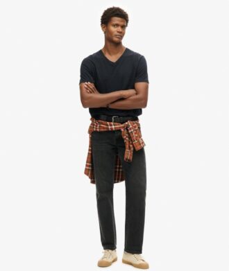 Camiseta de manga corta con cuello en V y efecto slub en los pantalones cortos