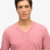 Camiseta de manga corta con cuello en V y efecto slub en los pantalones cortos