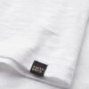 Camiseta de manga corta con cuello en V y efecto slub en los pantalones cortos