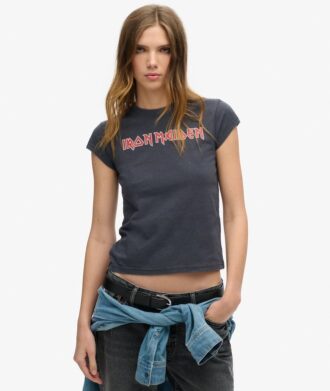 Camiseta de manga corta de Iron Maiden x Superdry Gorra