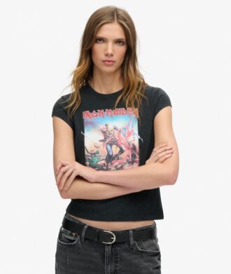Camiseta de manga corta de Iron Maiden x Superdry Gorra