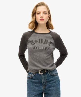 Camiseta de manga larga ajustada con cuello acanalado de Athletic Essentials