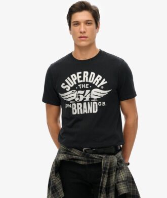 Camiseta gráfica clásica rediseñada