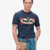 Camiseta gráfica de trabajo con cuello ribeteado y logotipo central