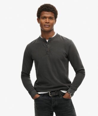 Camiseta Henley con textura Vintage