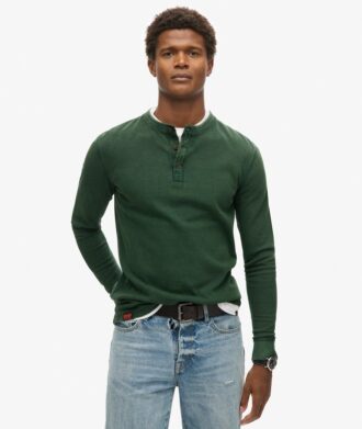 Camiseta Henley con textura Vintage