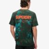 Camiseta holgada con estampado de camuflaje