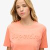 Camiseta holgada con logotipo en relieve