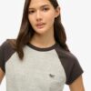 Camiseta raglán con logo Essential de Organic Cotton
