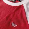 Camiseta retro con el logotipo Essential