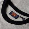 Camiseta retro con el logotipo Essential
