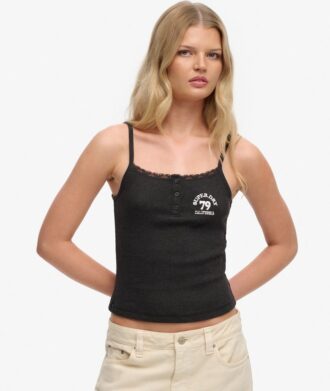 Camiseta sin mangas con botones bordados de Athletic Essentials