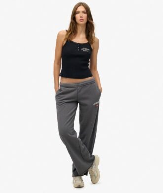 Camiseta sin mangas con botones bordados de Athletic Essentials