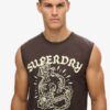 Camiseta sin mangas con estampado de tatuaje