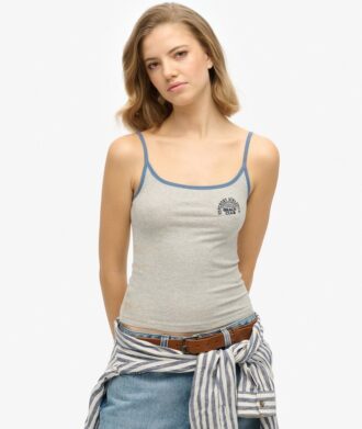 Camiseta sin mangas con la marca Athletic Essentials