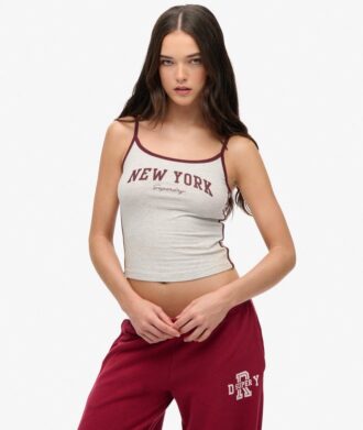 Camiseta sin mangas con la marca Athletic Essentials