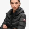 Chaqueta acolchada con capucha Fuji